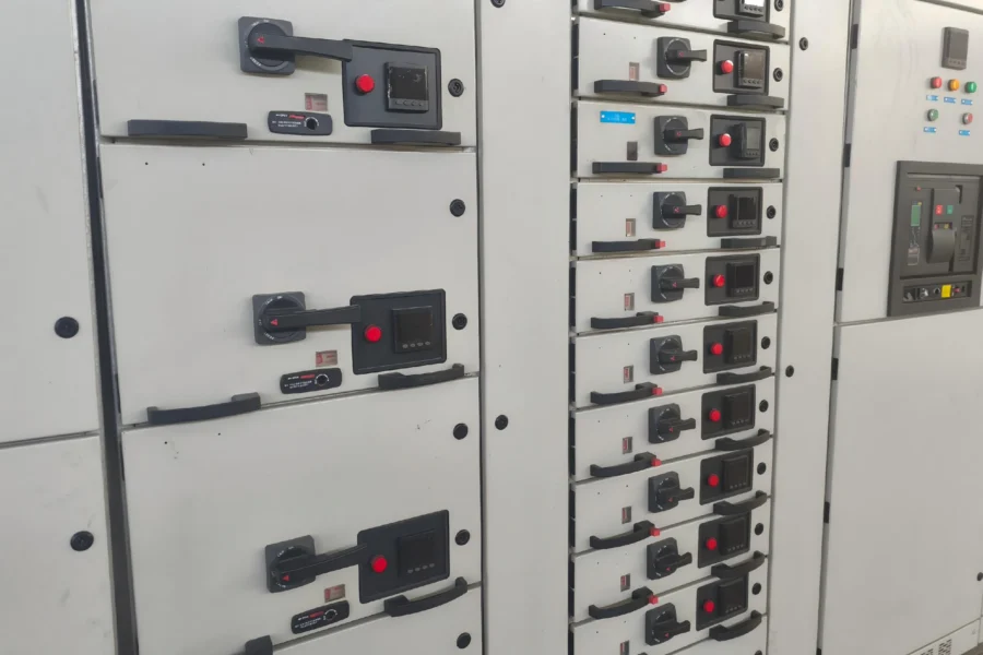 MNS Low-Voltage Withdrawable Switchgear — product detail image 1 showing switchgear, transformer, energy storage or sheet metal specifications