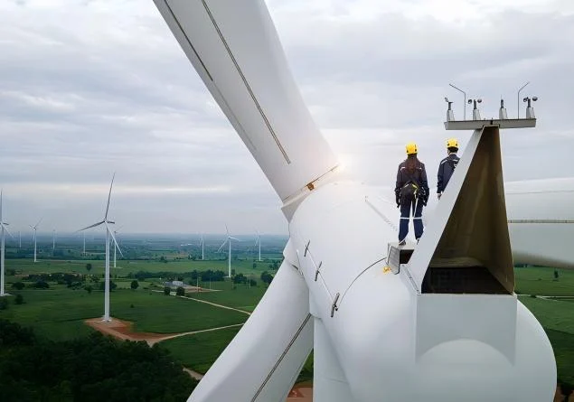 New developments in the field of new energy — new-energy1, case study photo showing Electrix power equipment project installation and delivery