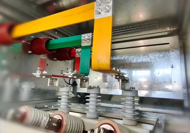 Applications of electrical equipment in industry — 细节71 (1), case study photo showing Electrix power equipment project installation and delivery